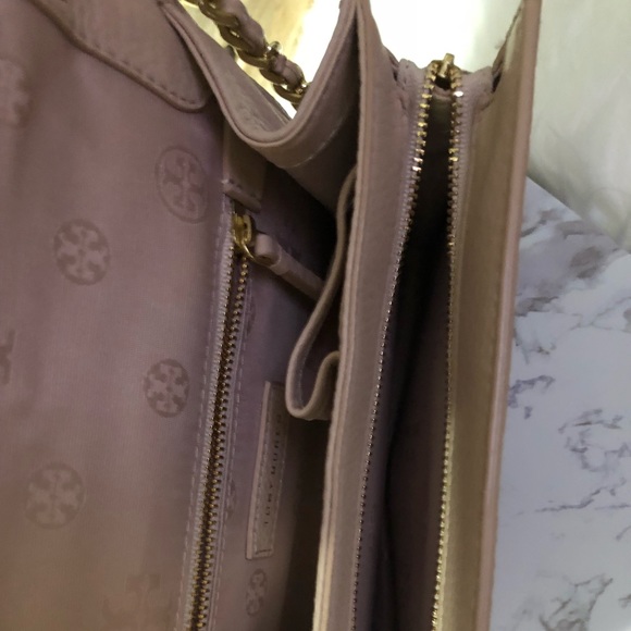 SOLD Tory Burch Crossbody Bag - Picture 4 of 8